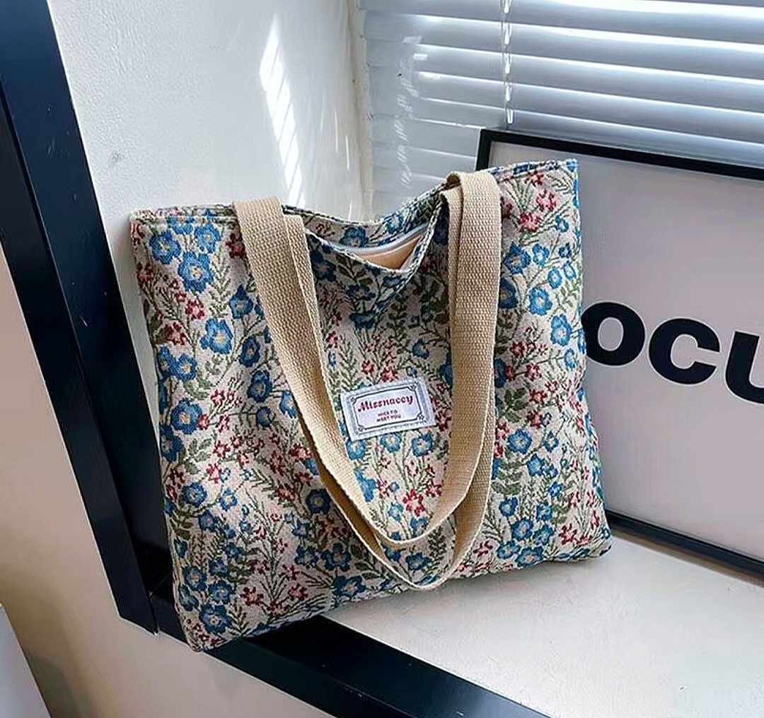 high-value niche shoulder bag for women, new style ins canvas tote school handbag commuting