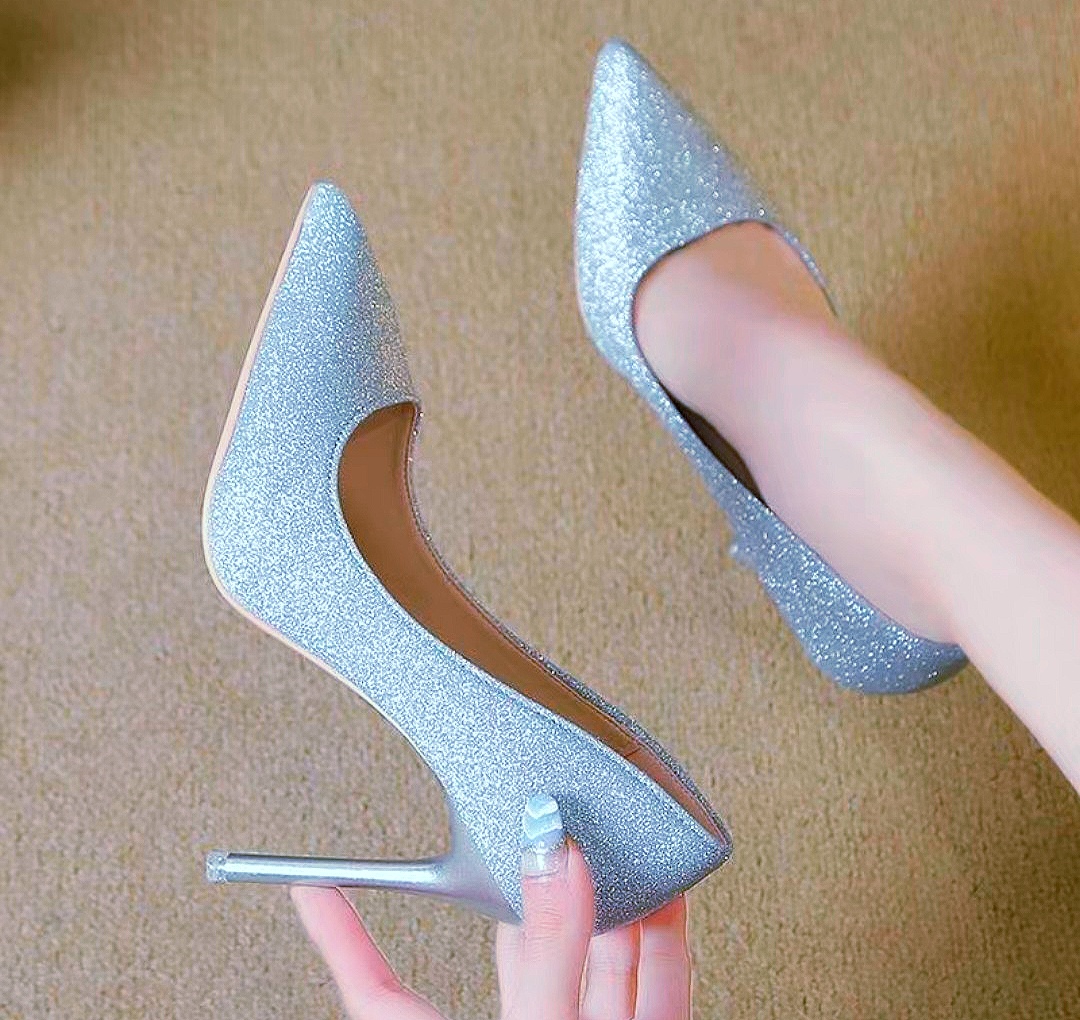 French style high heels [new versatile single shoes for women shallow mouth pointed toes fine heel silver work shoes not rubbing feet]