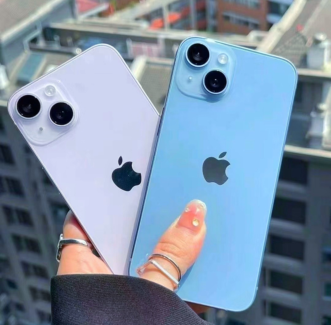 iPhone 13