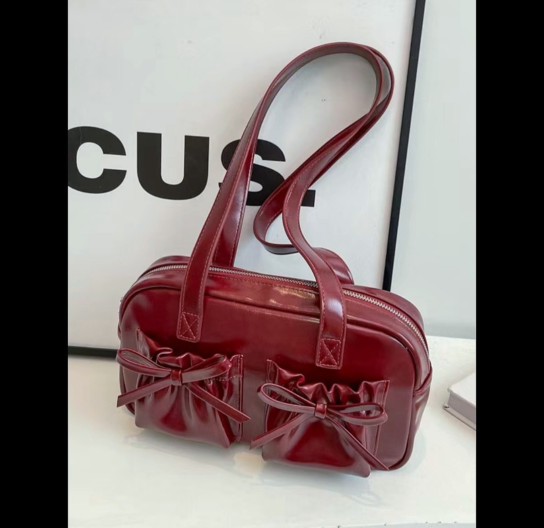 simple and smart shoulder crossbag