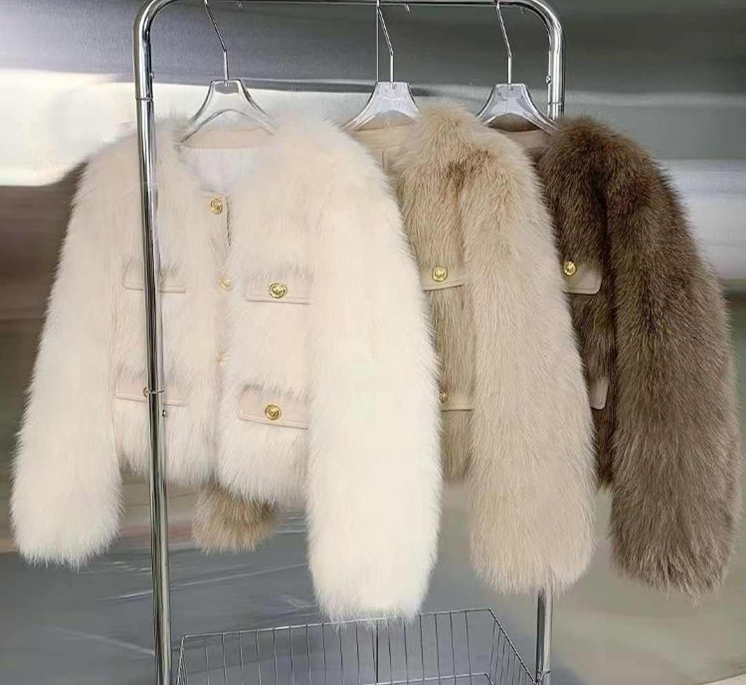  New FASHION Complimenting appearance