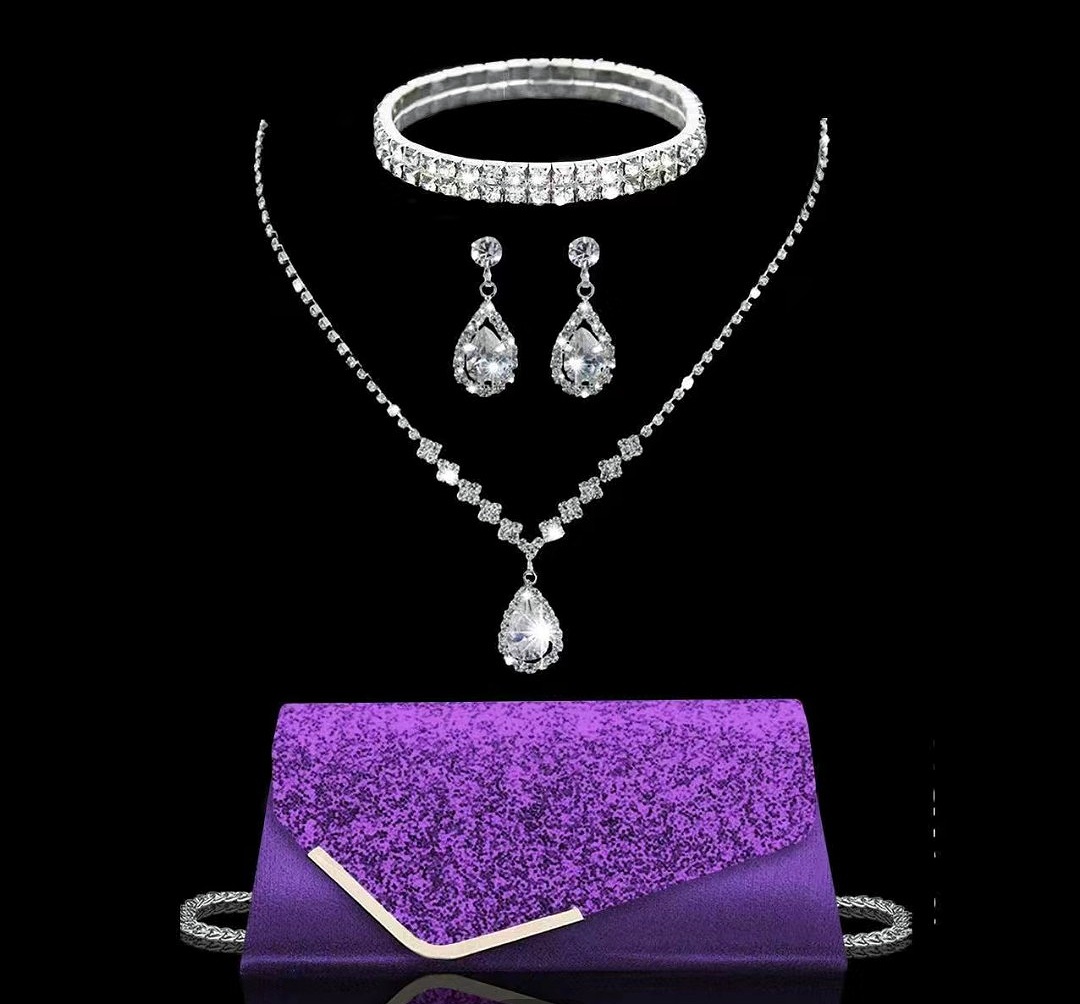 luxurious and light party chain commuting handbag with shiny luxury jewelry 