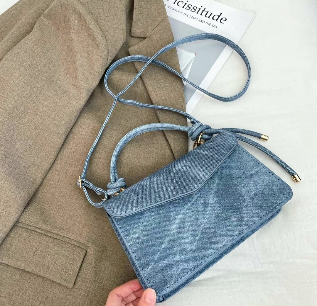 good handbags many colour available choose your favourite one